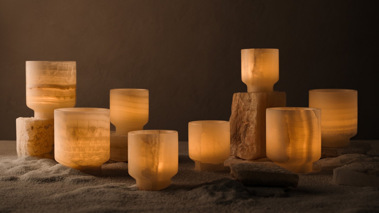 White-Onyx-Glow-01-web